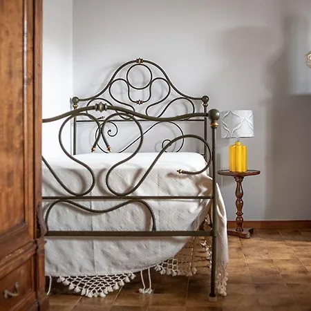 Al Lunario Bed & Breakfast