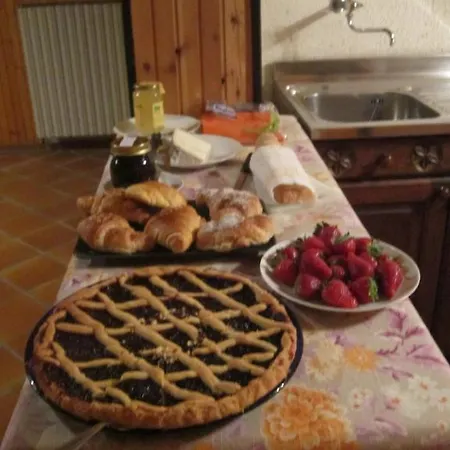 Al Lunario Bed & Breakfast *