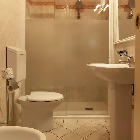 ベッド・アンド・ブレックファスト Al Lunario 3*