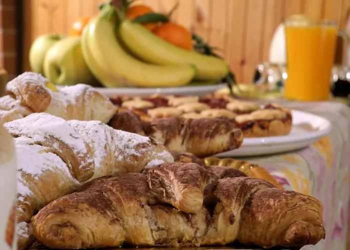 Al Lunario Bed & Breakfast Cherasco